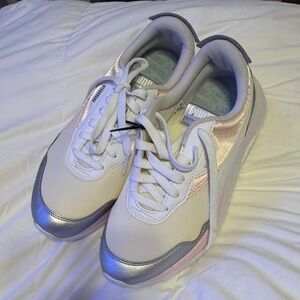 Puma Women's Metallic Silver and Soft Pink Sneakers